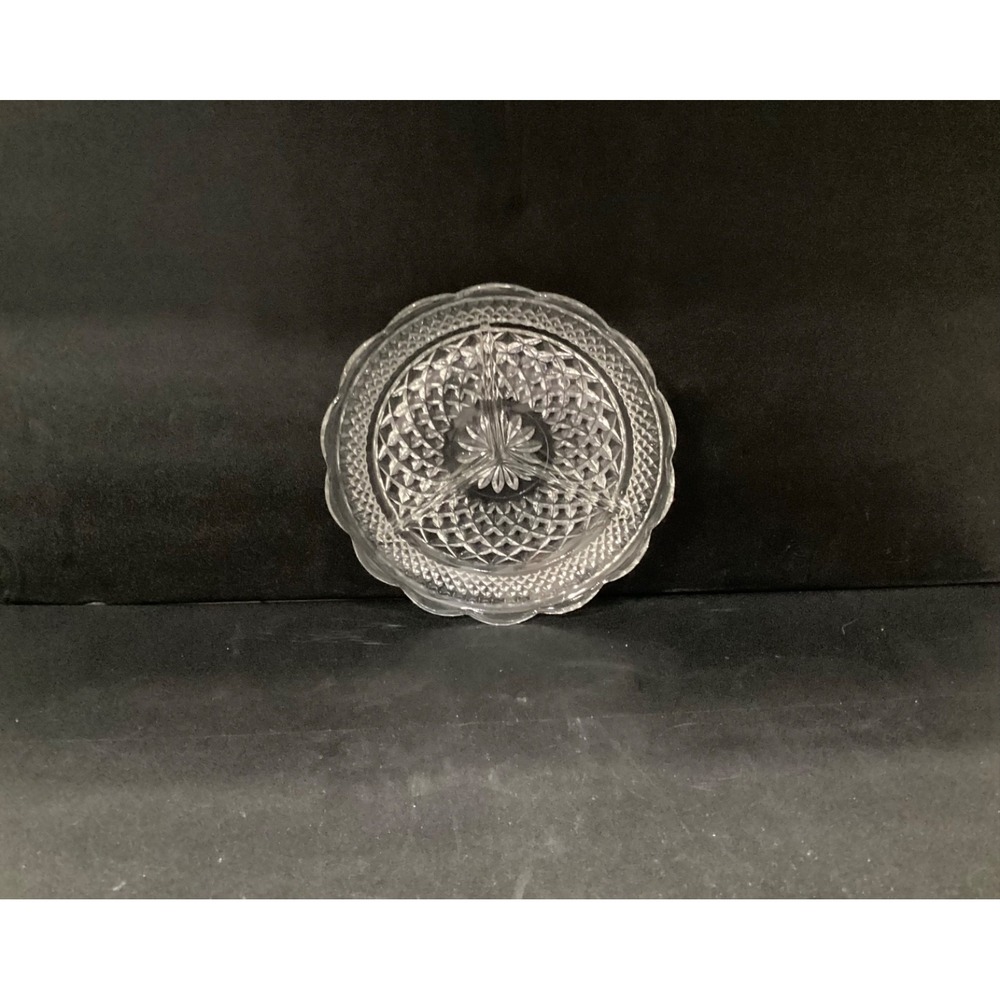Vintage Anchor Hocking Wexford Divided Relish Dish 8.5"